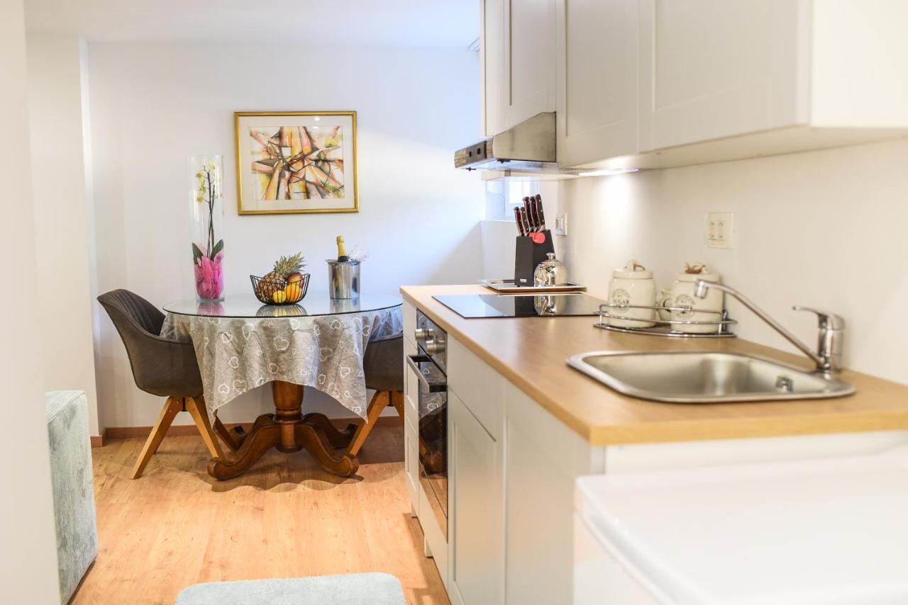 Apartman Maja Appartement Zadar Buitenkant foto